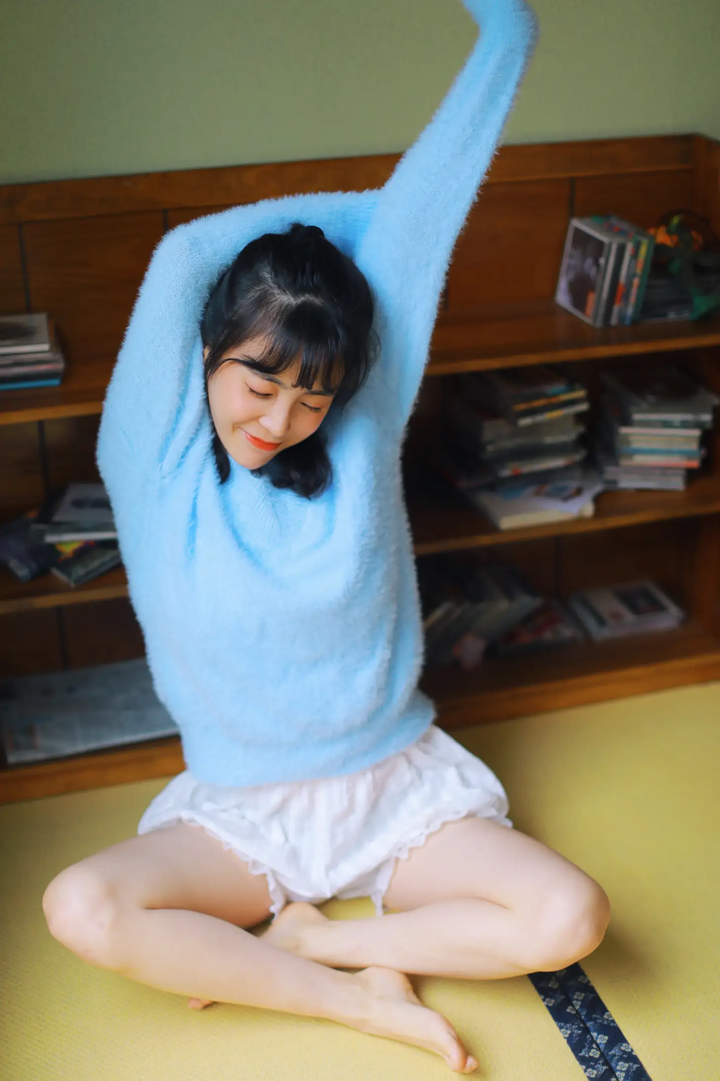 [YITUYU] 2021.04.13 Vol.038 – Blue Sweater naked heart#[34P]-27