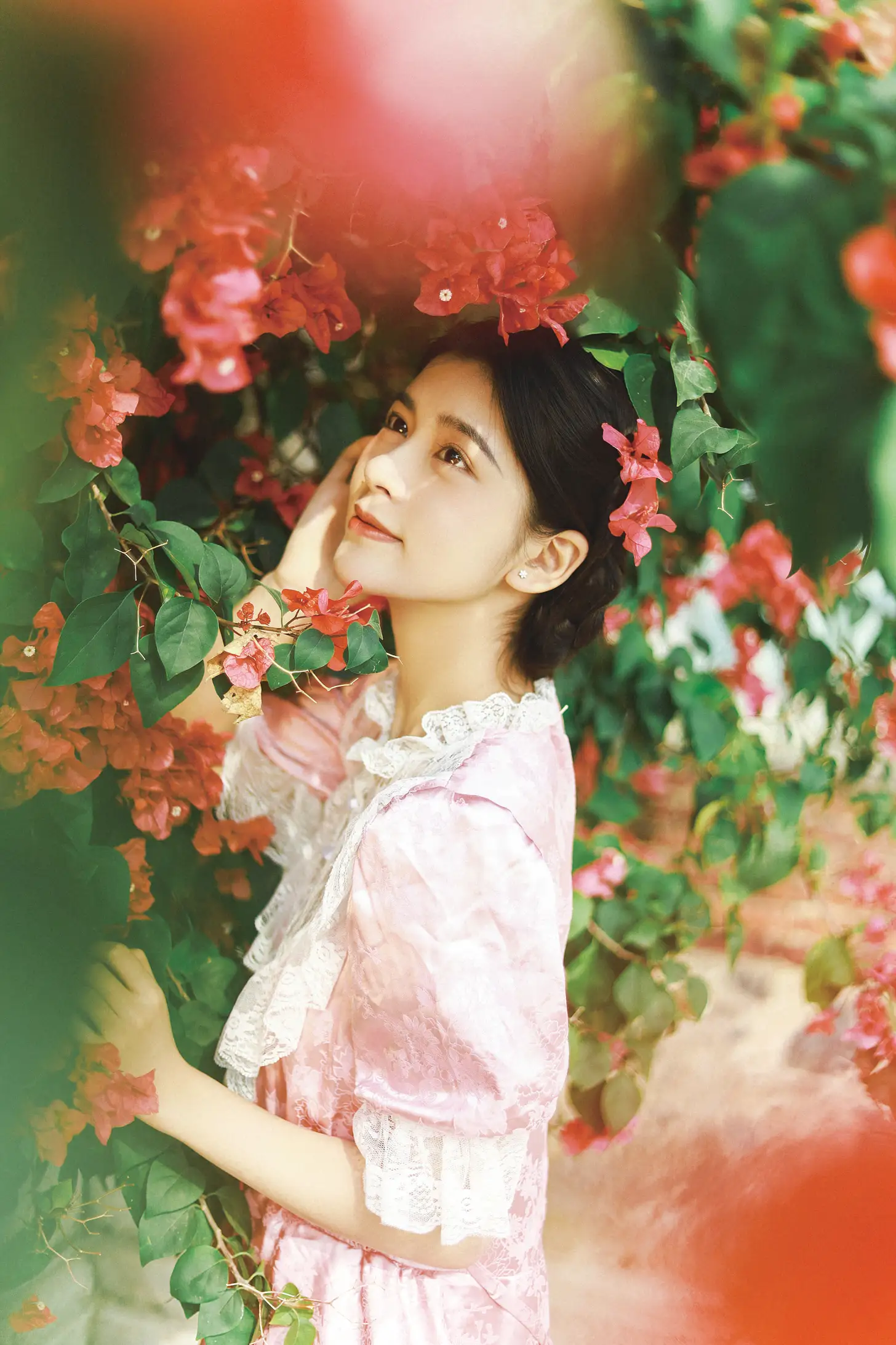 [YITUYU] 2022.09.12 Vol.1932 – Bougainvillea and the Girl Xinhui#[21P]-13